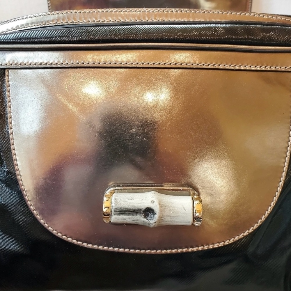 Gucci Black and Gold Satchel with Classic Design - Picture 10 of 16